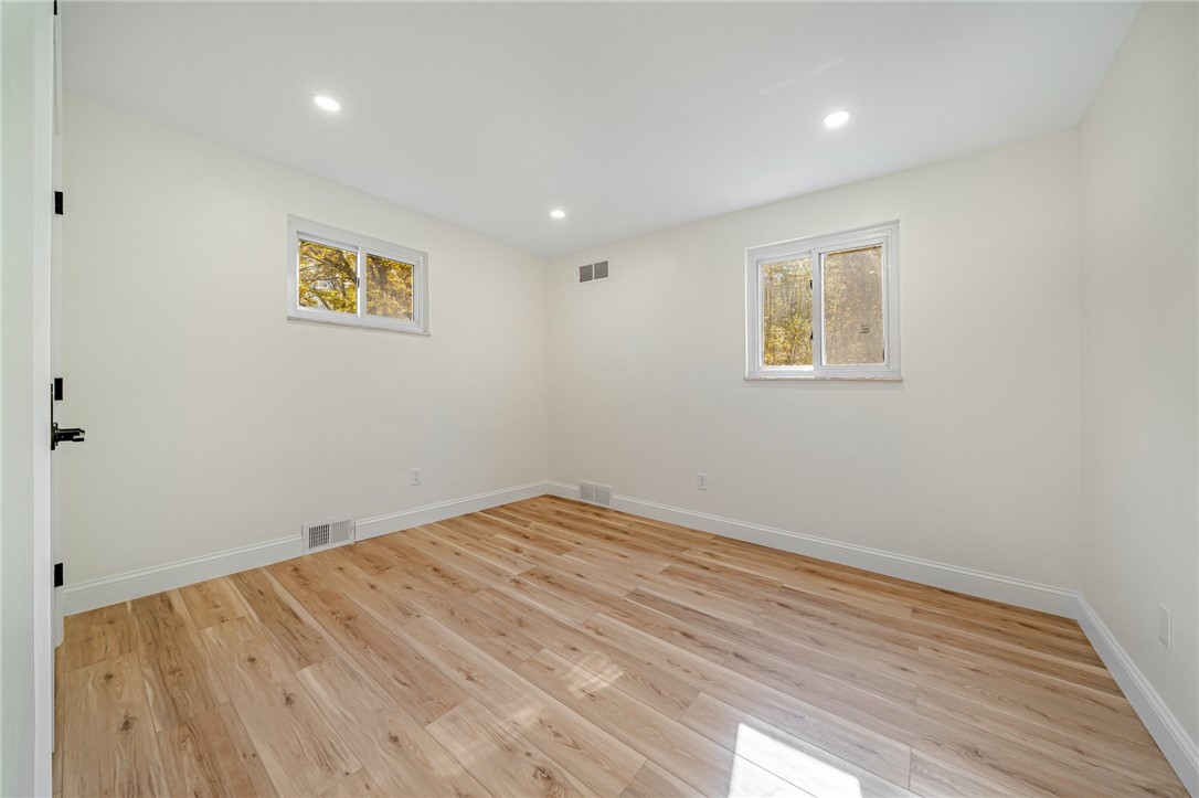 2405 E Springwood Drive