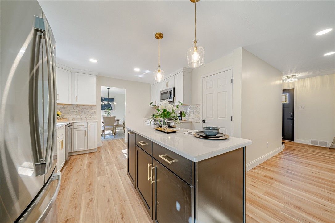 2405 E Springwood Drive