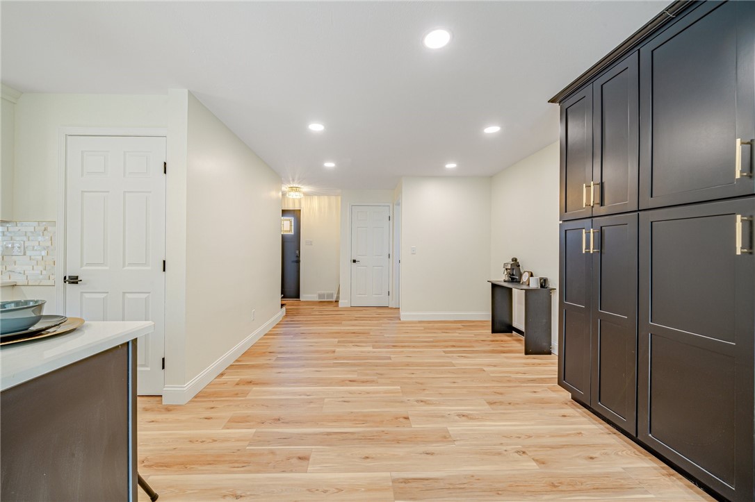 2405 E Springwood Drive