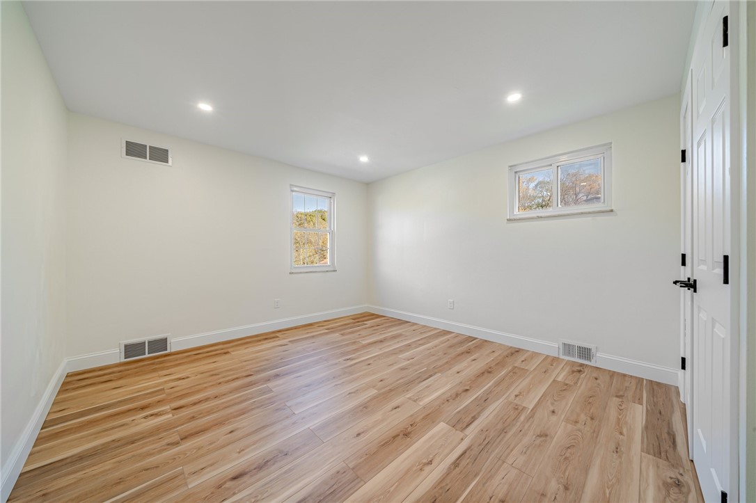 2405 E Springwood Drive