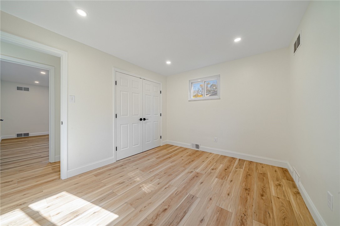 2405 E Springwood Drive