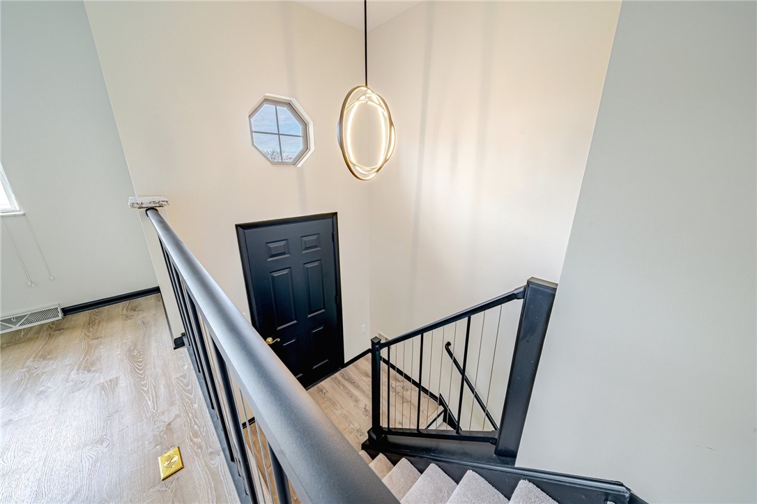 101 Seavey Highlands Dr