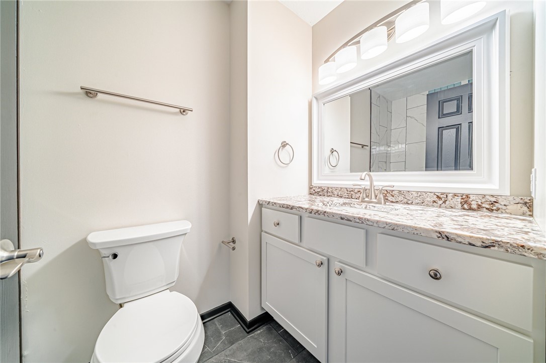 101 Seavey Highlands Dr