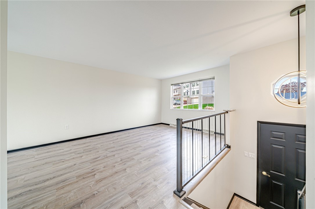 101 Seavey Highlands Dr