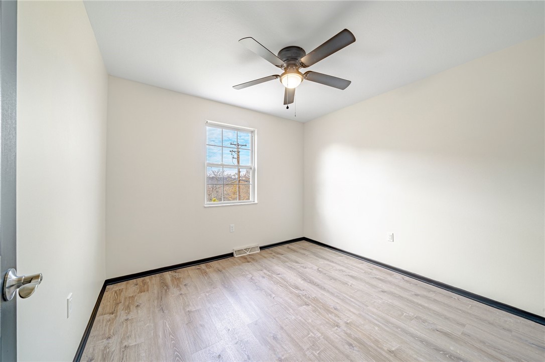 101 Seavey Highlands Dr