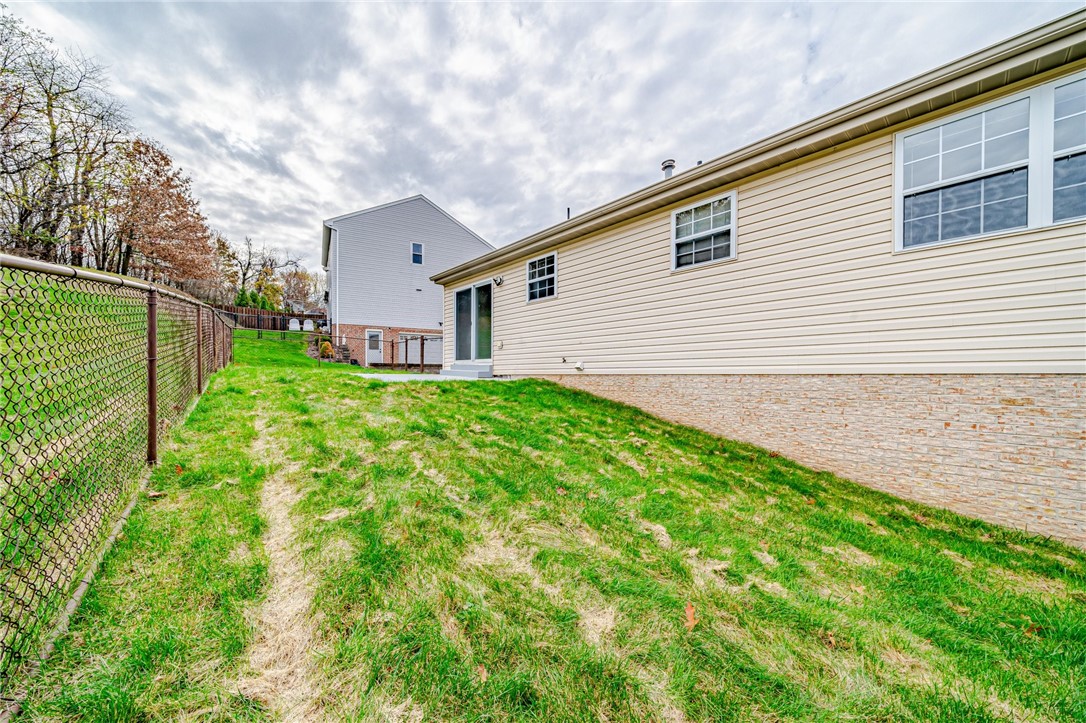 101 Seavey Highlands Dr