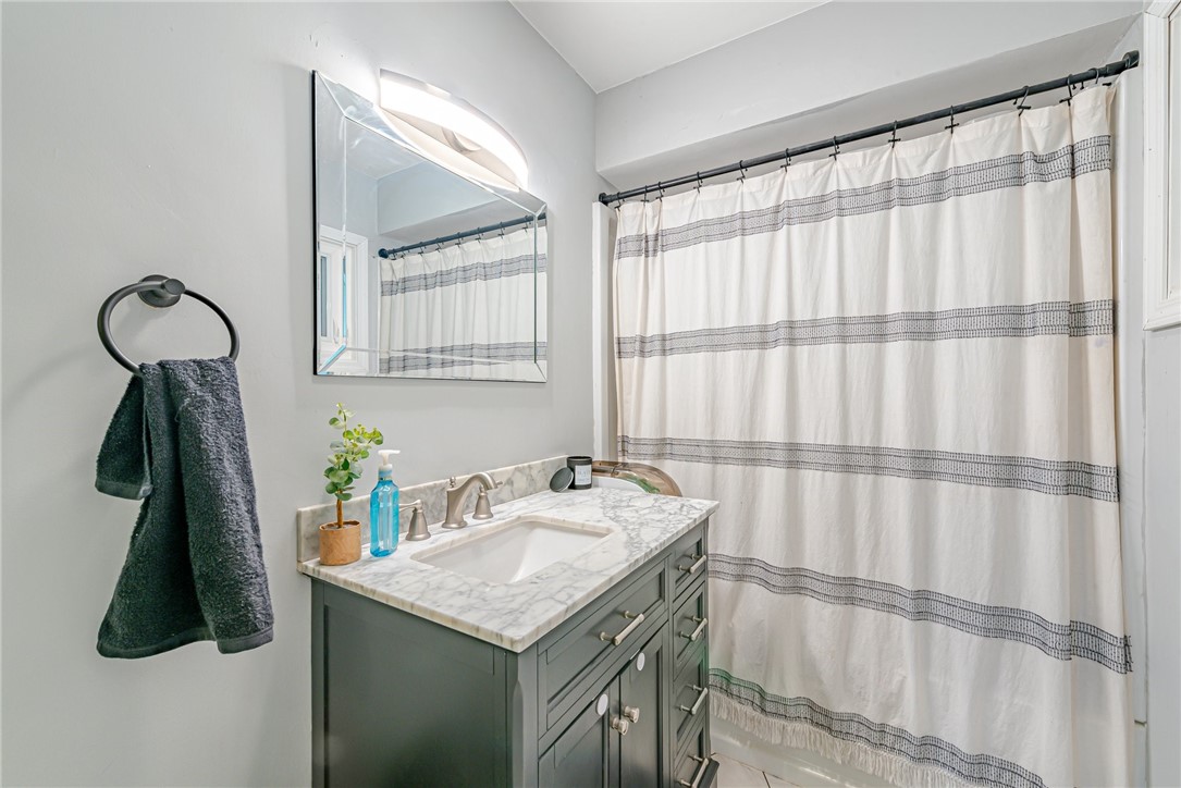 272 Pleasant View Dr