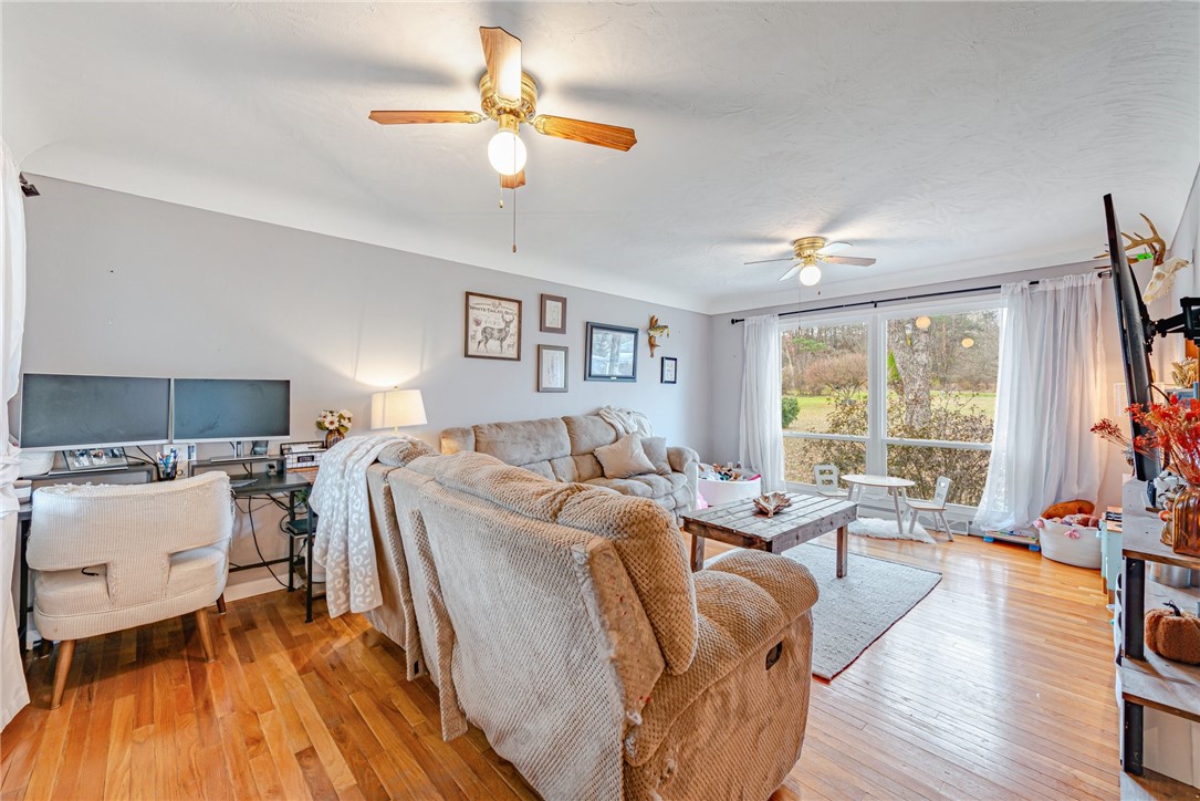 272 Pleasant View Dr