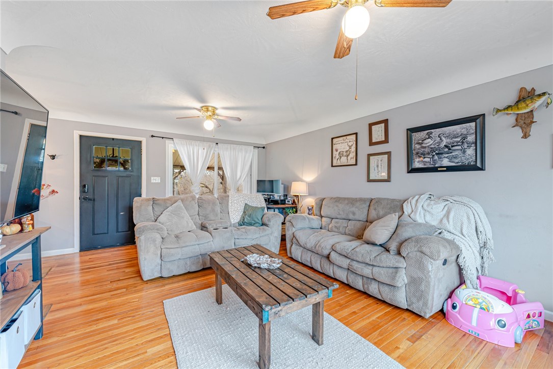 272 Pleasant View Dr