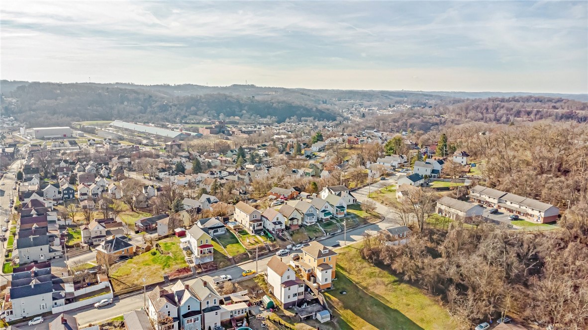 720 Saint Clair Avenue