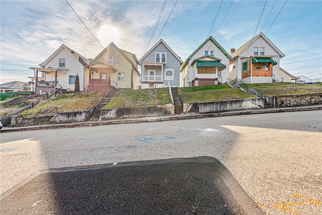 720 Saint Clair Avenue