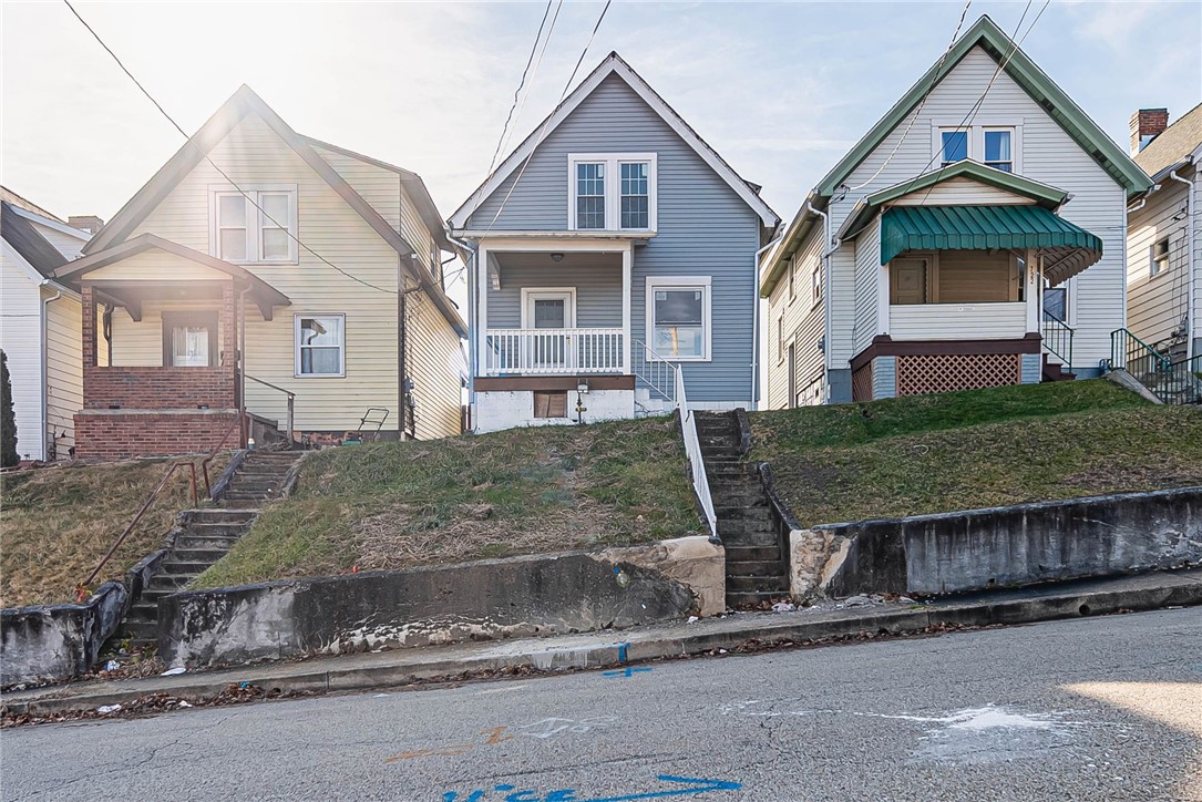 720 Saint Clair Avenue