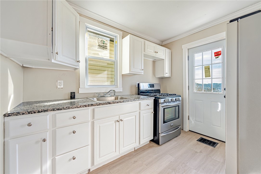 720 Saint Clair Avenue