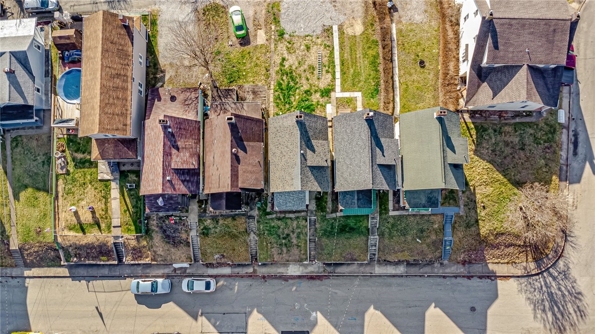 720 Saint Clair Avenue