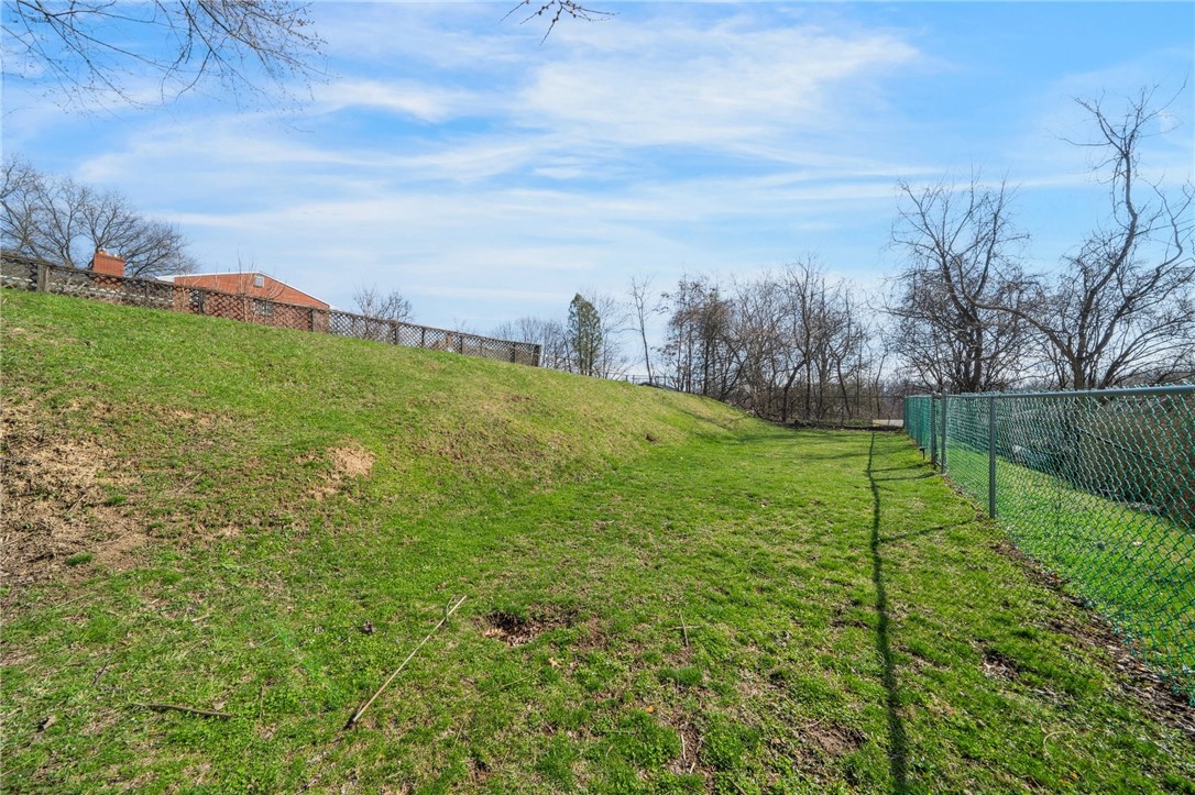 567 Firethorne Drive