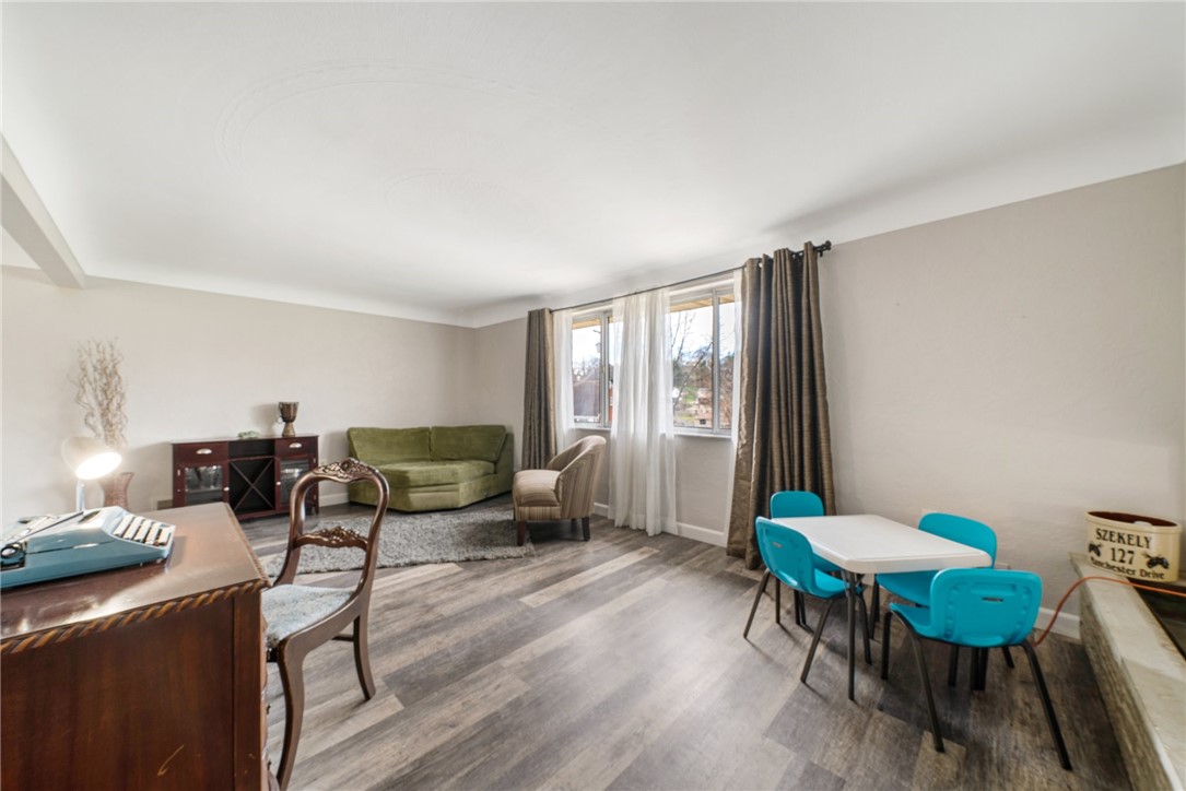 127 Manchester Drive