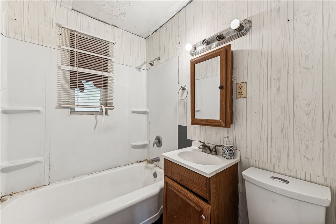 300 Stratmore Street