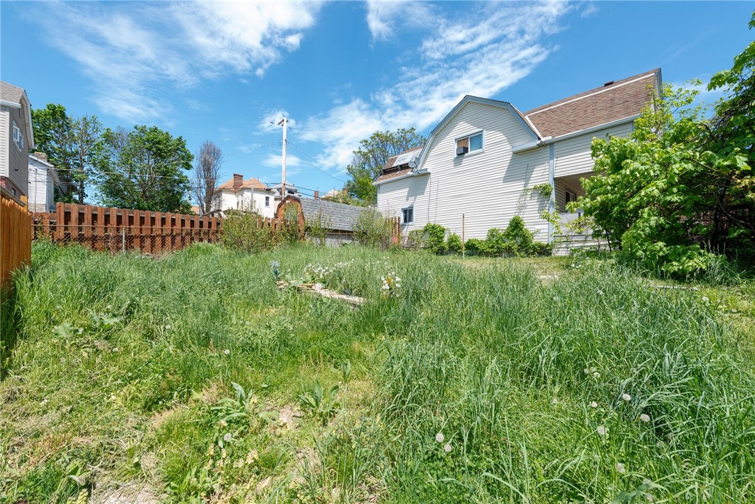 300 Stratmore Street