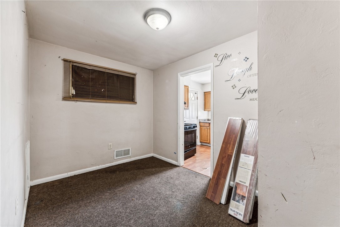 300 Stratmore Street