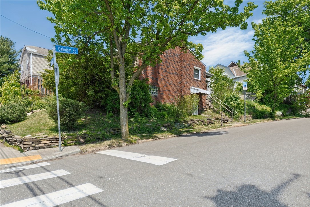 300 Stratmore Street