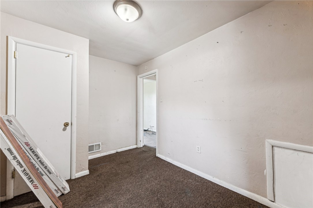 300 Stratmore Street