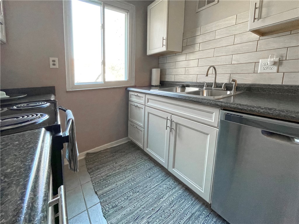 349 3rd St., Leechburg