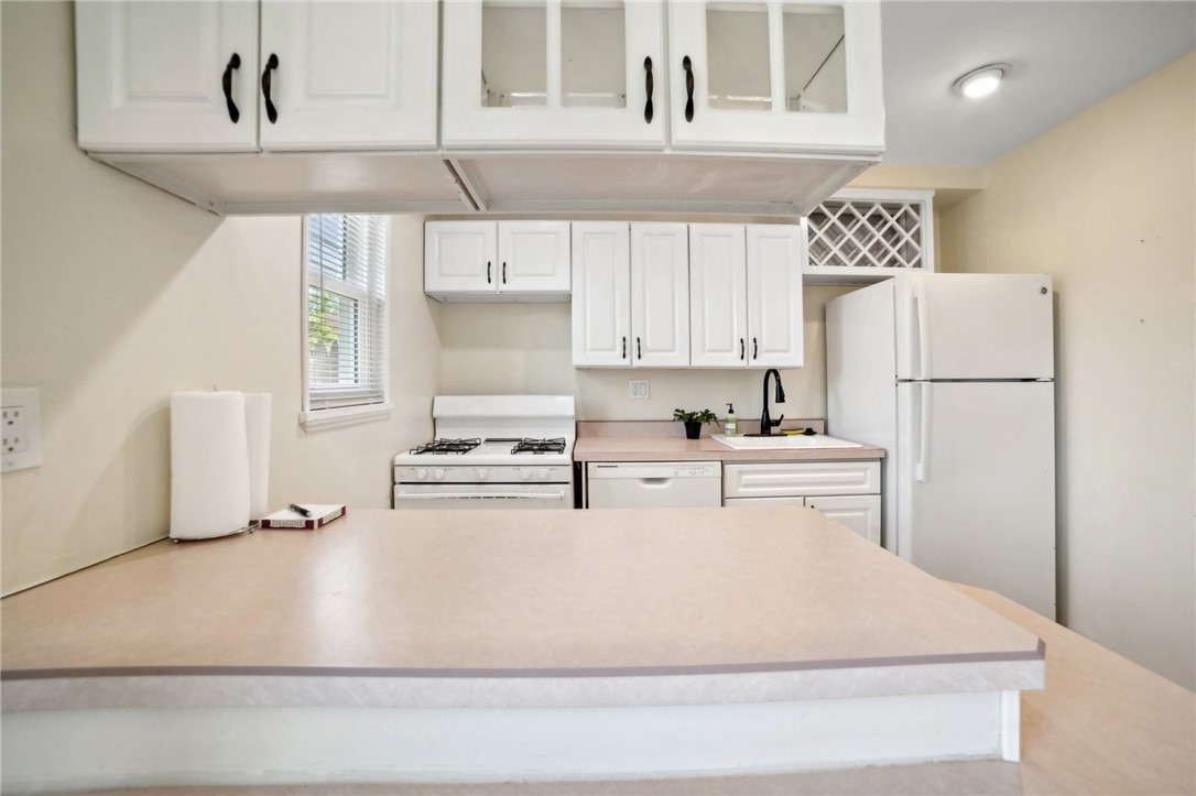 601 Highland Pines Ct