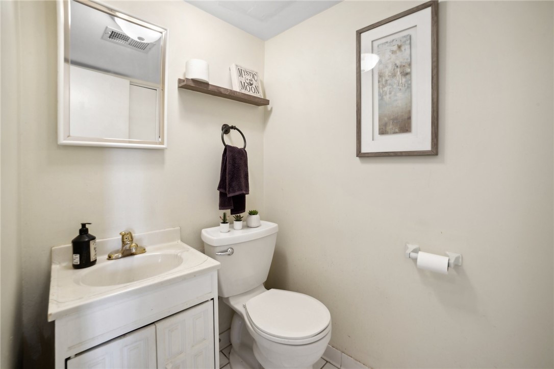 601 Highland Pines Ct