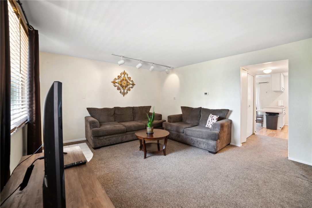 601 Highland Pines Ct