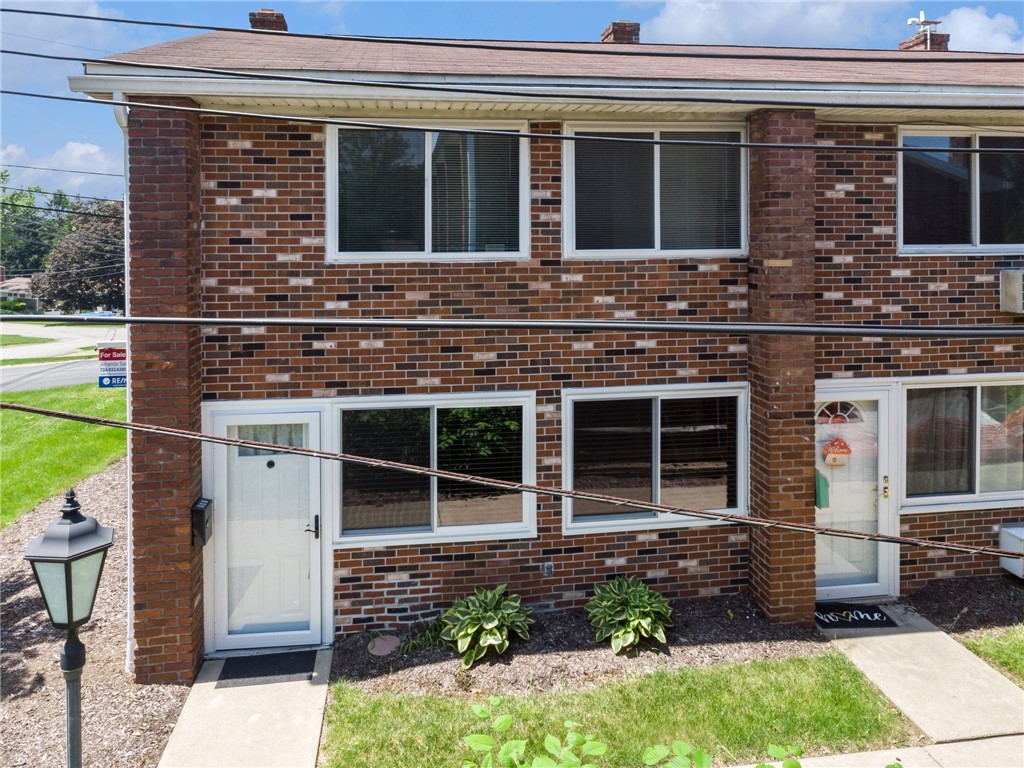 601 Highland Pines Ct