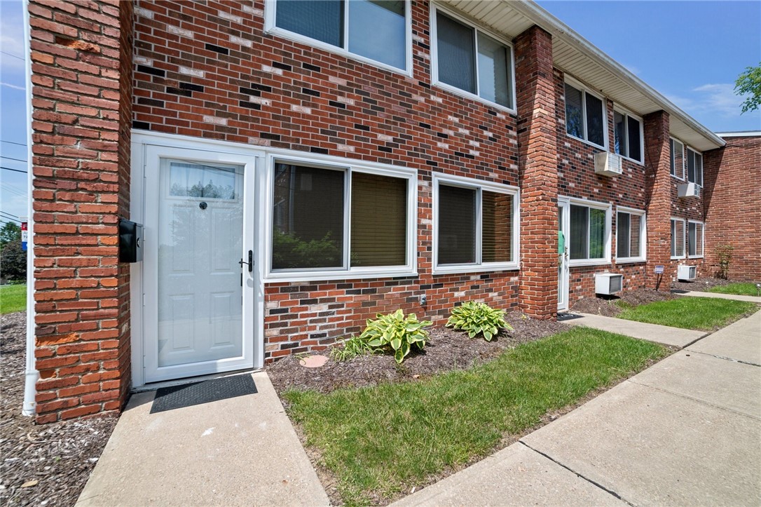 601 Highland Pines Ct