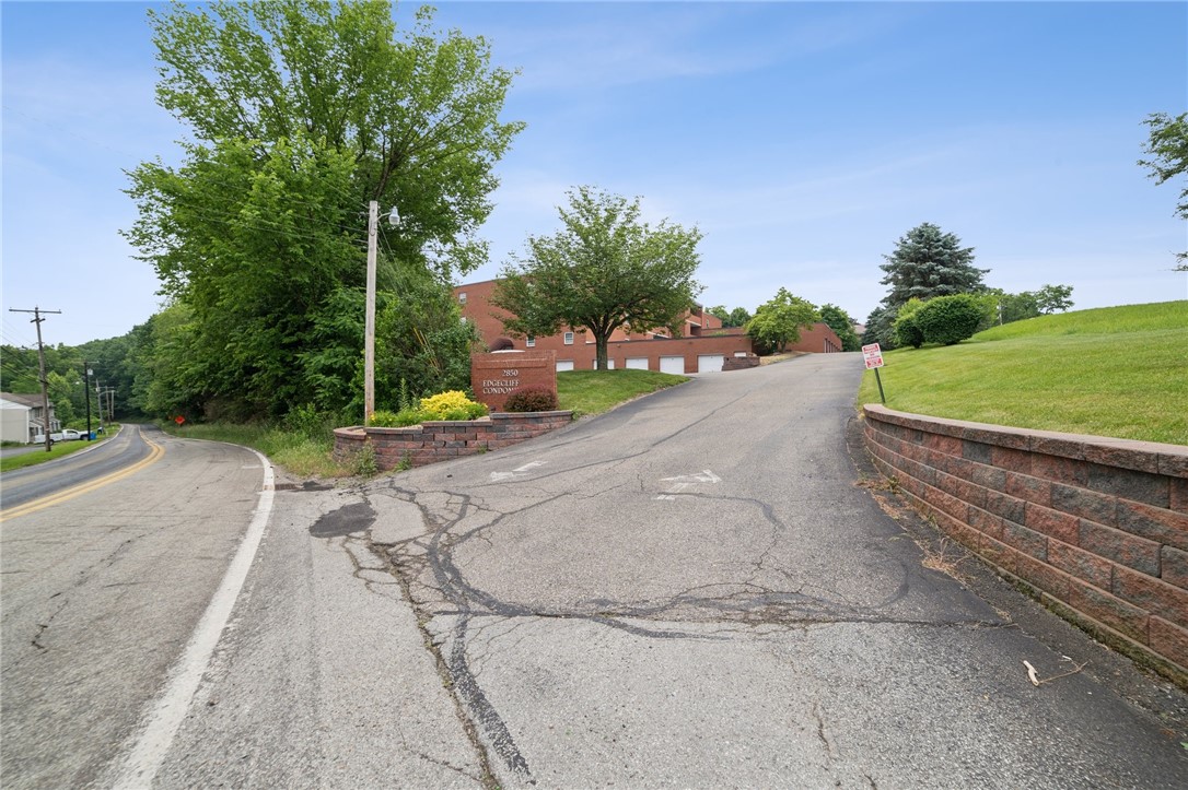 2850 Edgecliff Rd 32