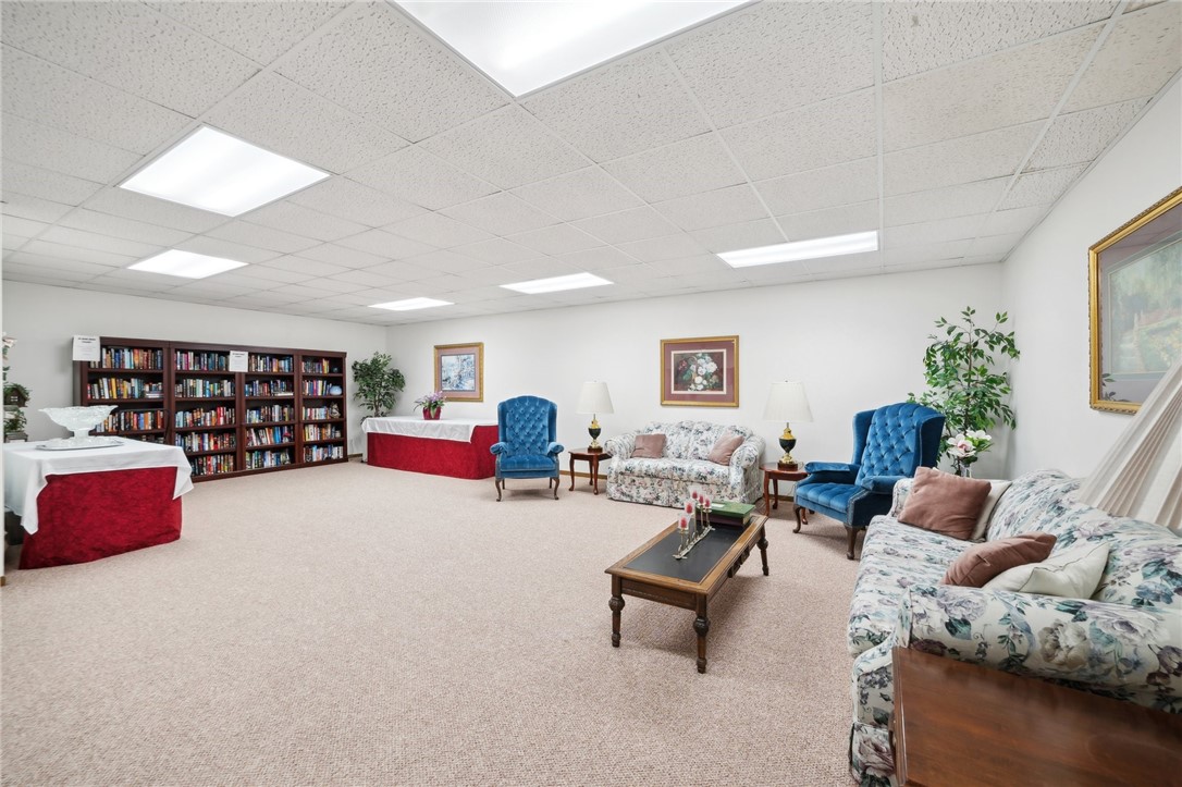 2850 Edgecliff Rd 32