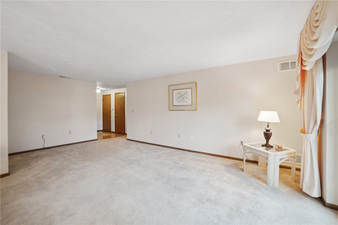 2850 Edgecliff Rd 32