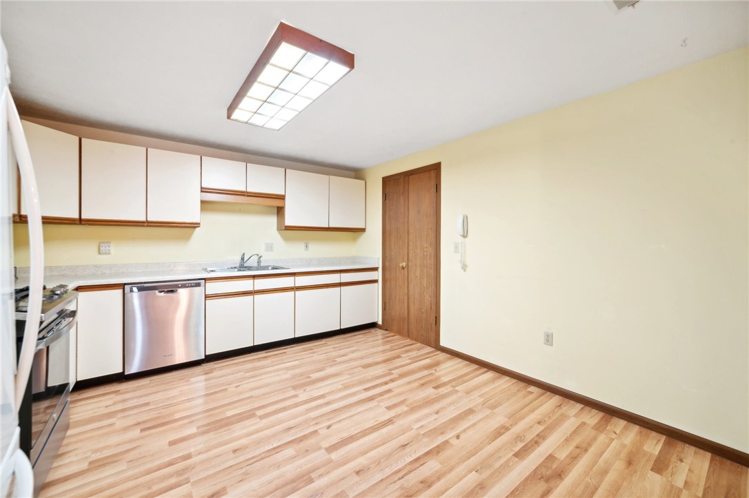 2850 Edgecliff Rd 32