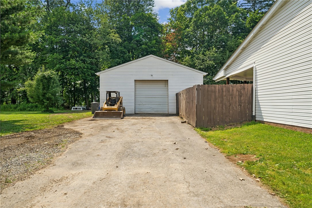 116 Buttercup School Rd.