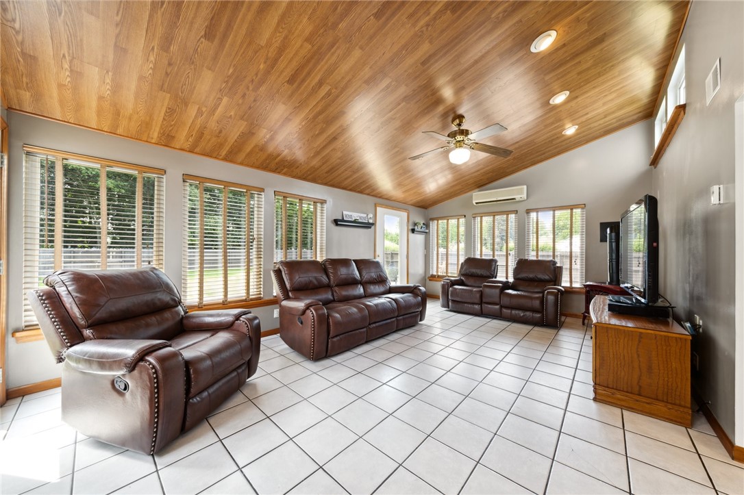 116 Buttercup School Rd.