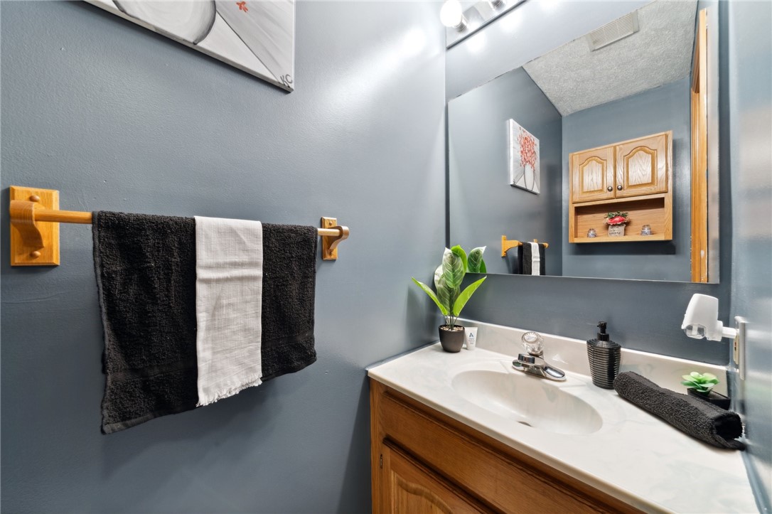 116 Buttercup School Rd.