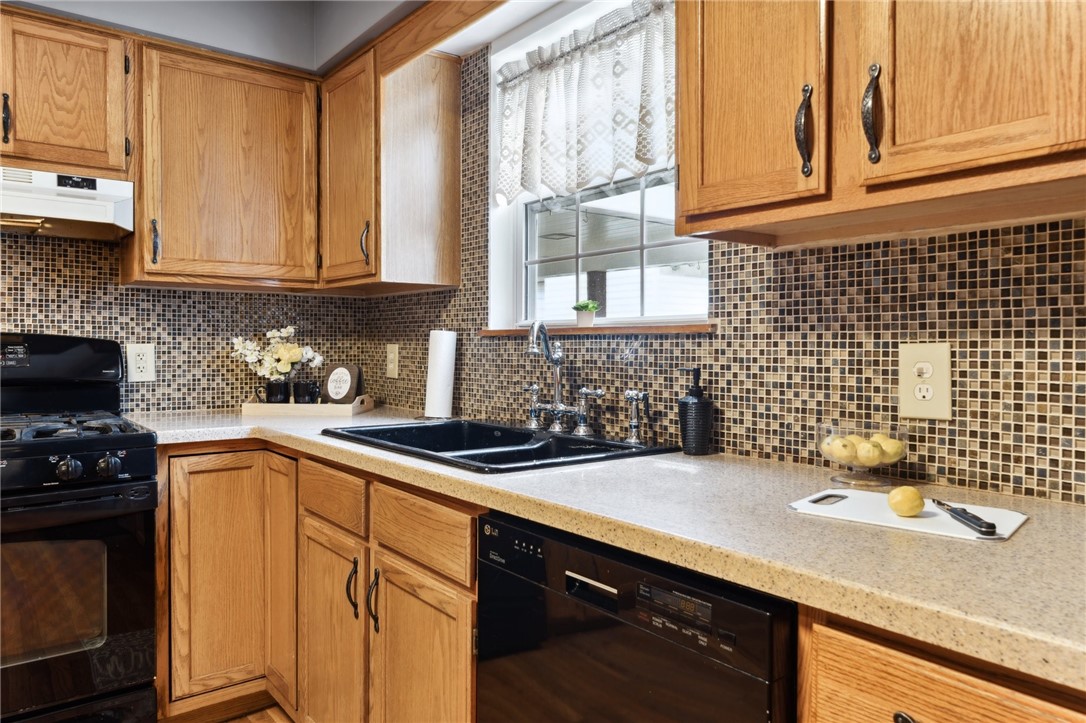 116 Buttercup School Rd.