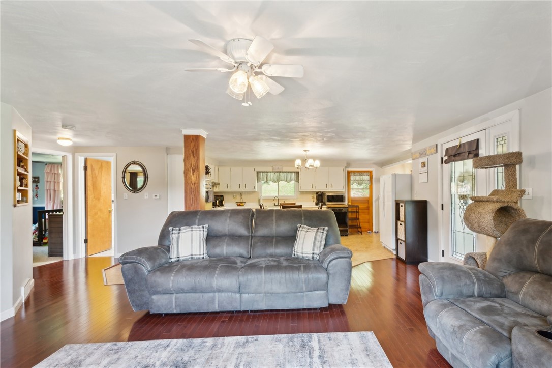 1213 Lower Mateer Road