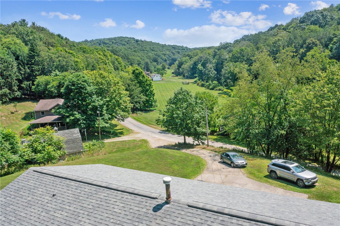 1213 Lower Mateer Road