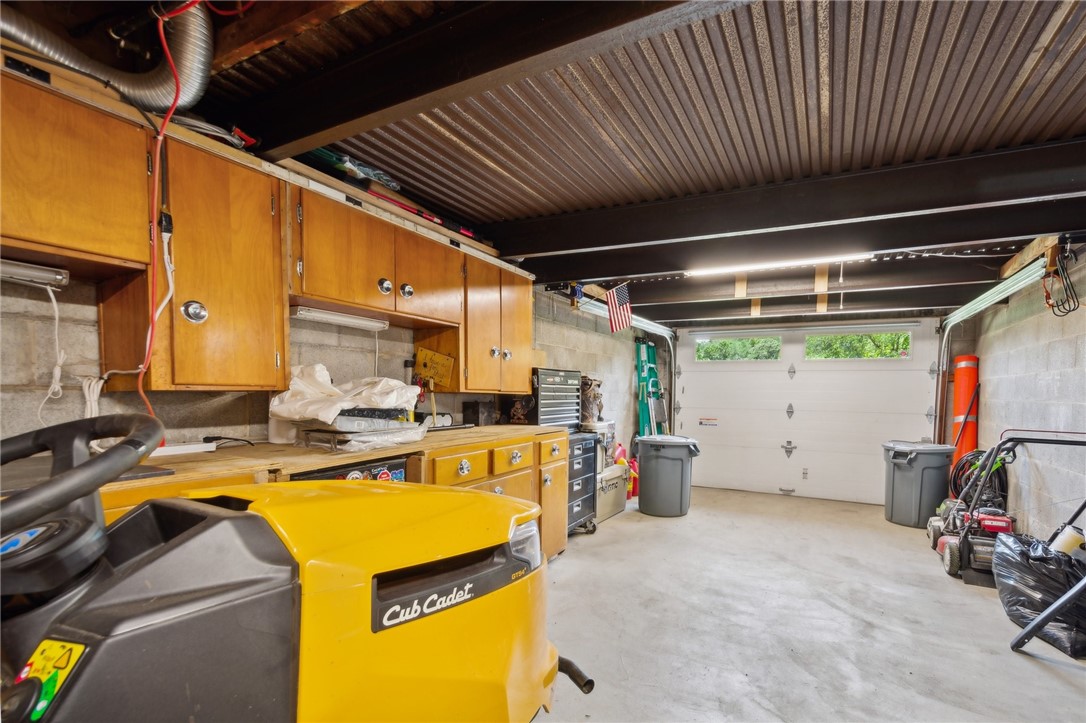 1213 Lower Mateer Road