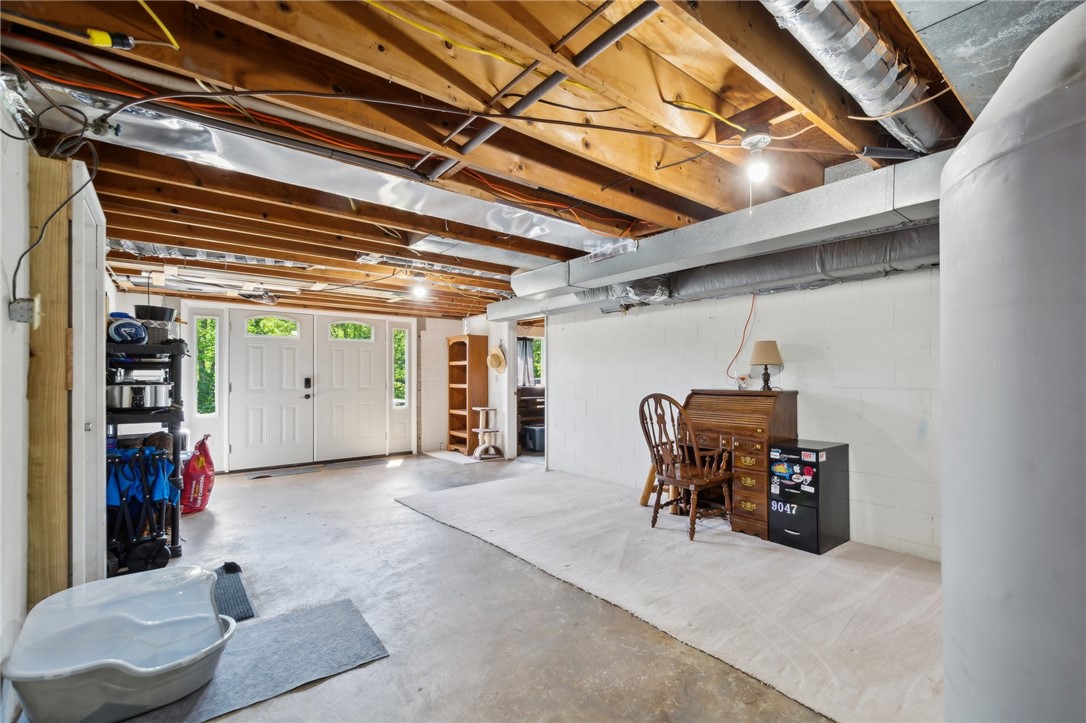 1213 Lower Mateer Road