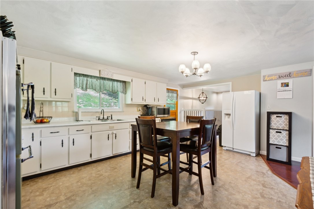 1213 Lower Mateer Road