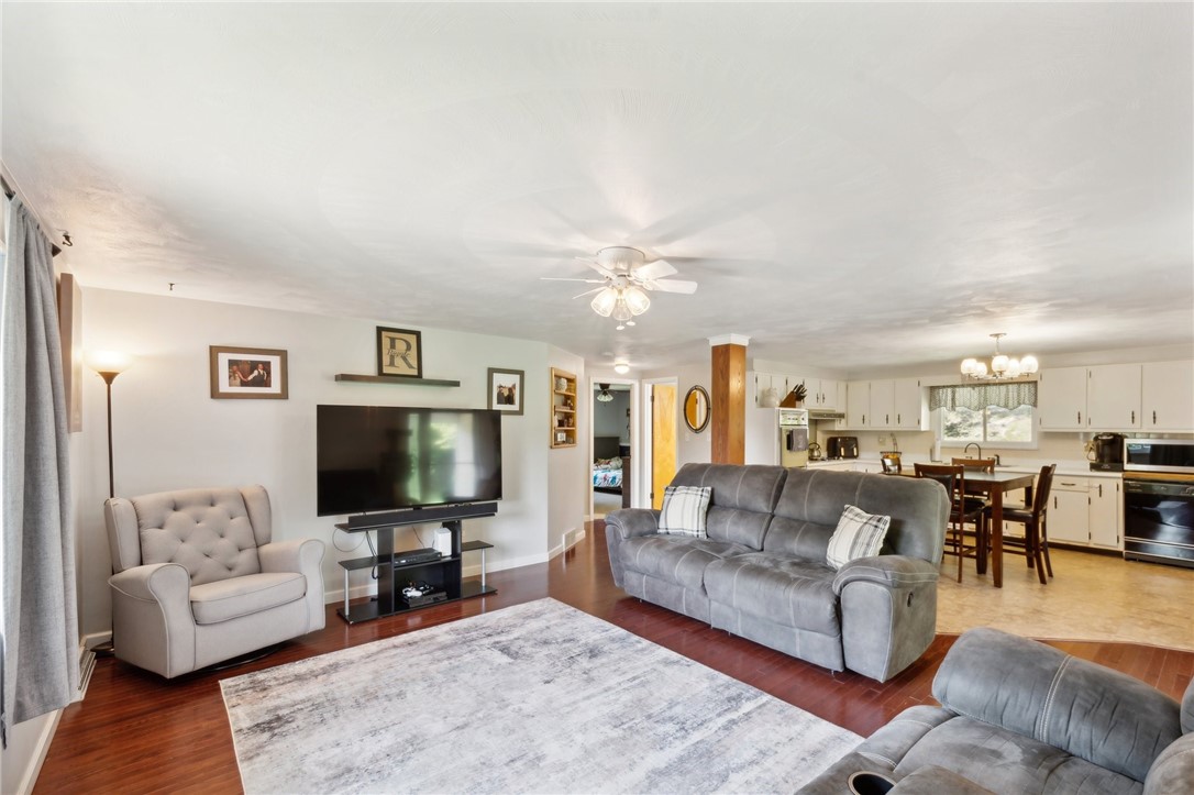 1213 Lower Mateer Road