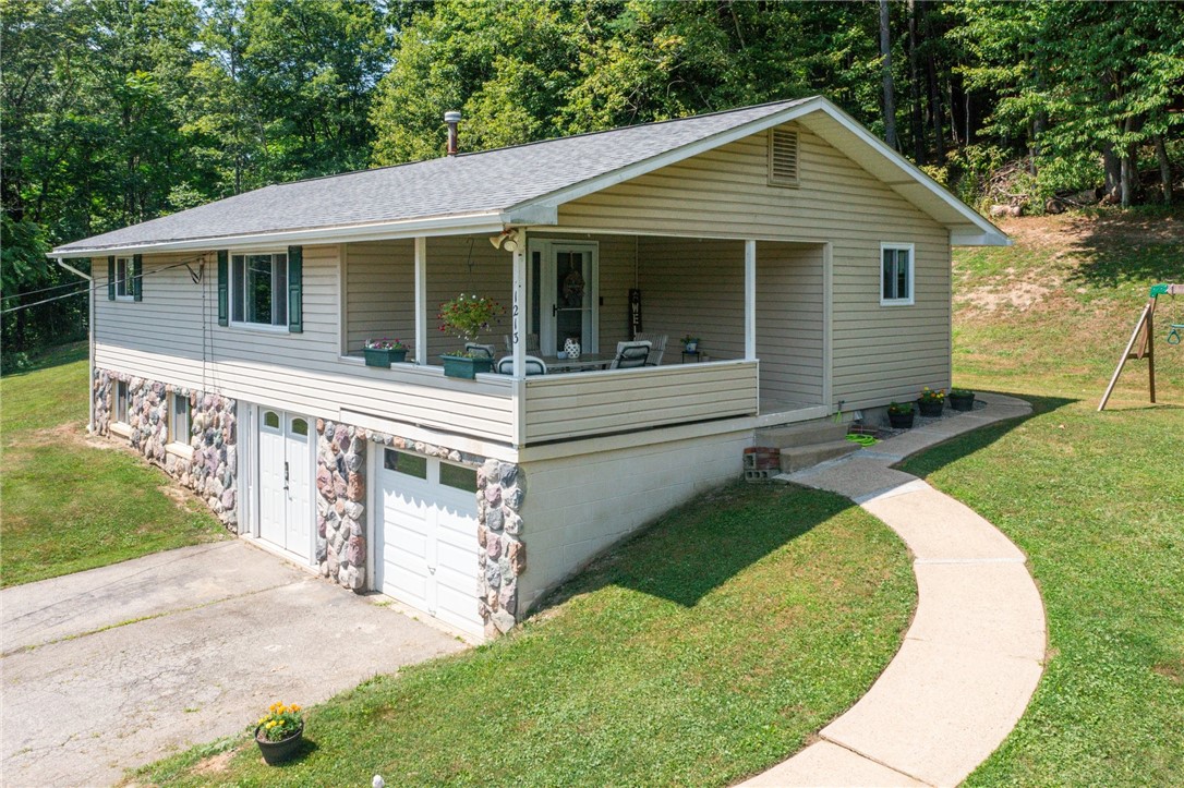 1213 Lower Mateer Road