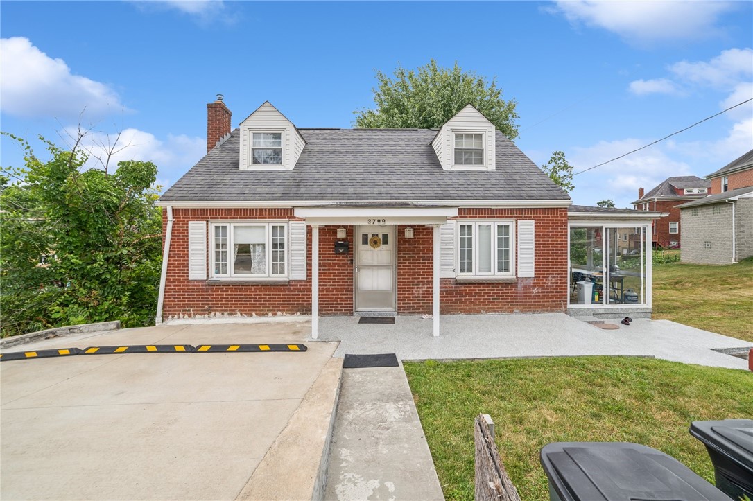 3799 Woodrow Ave