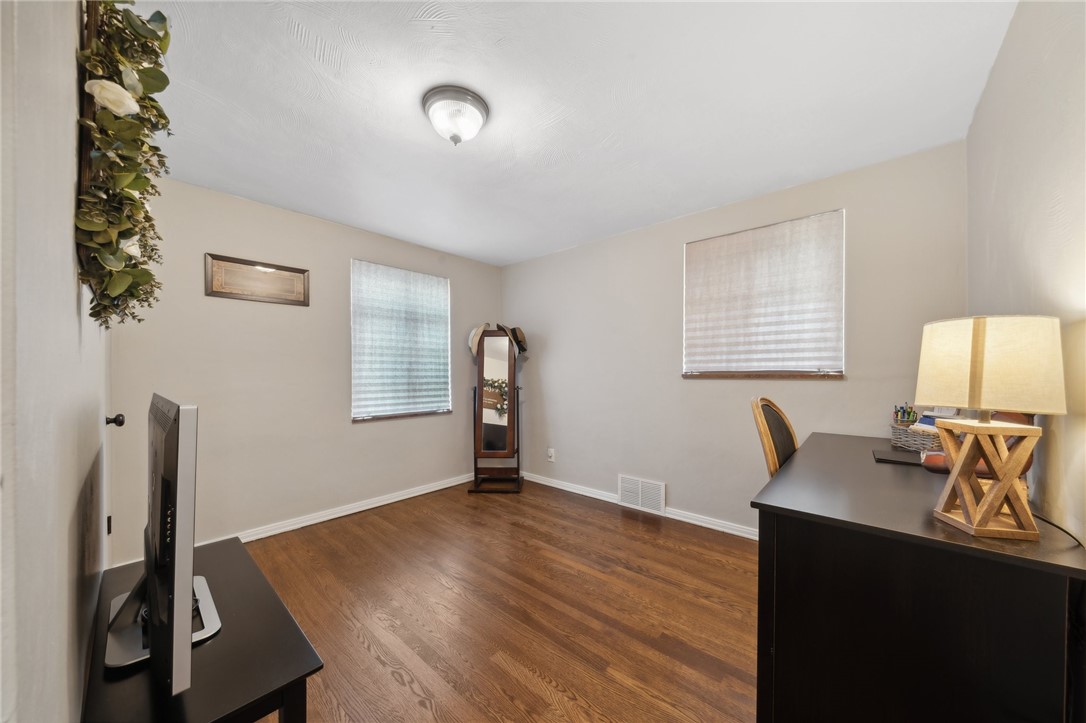 10901 Old Trail Road