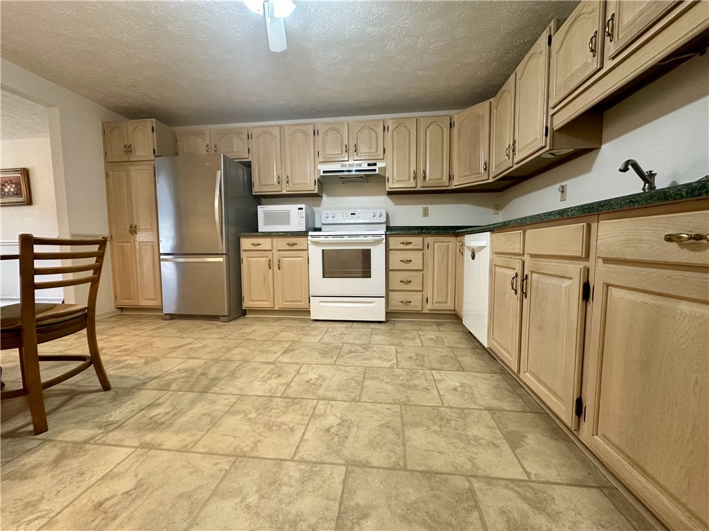 2850 Edgecliff Rd 22