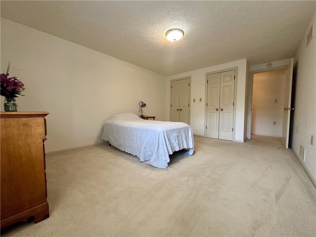 2850 Edgecliff Rd 22